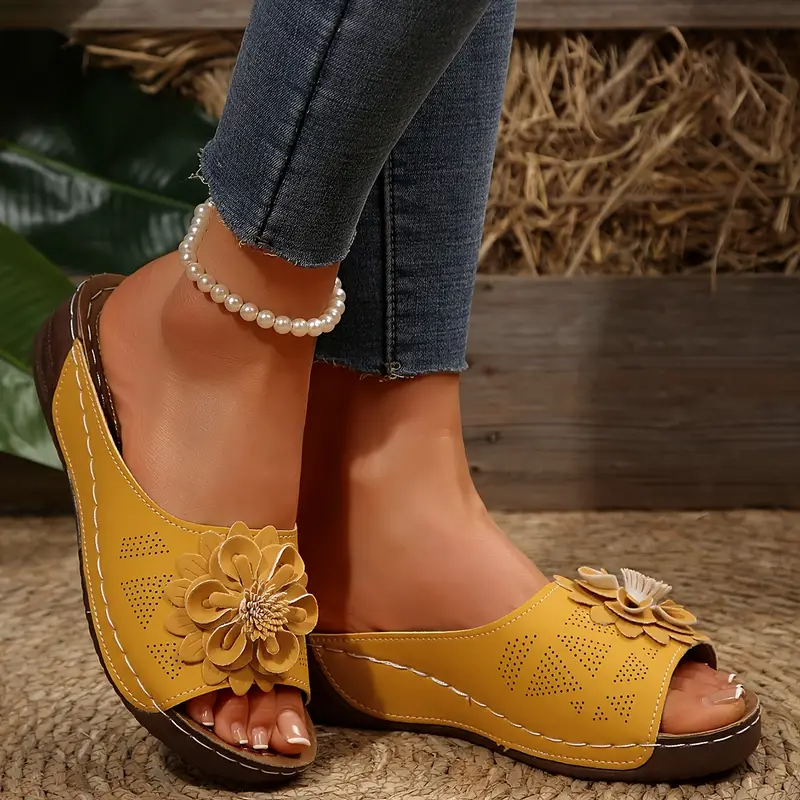 Women's Bohemian Wedge Sandals - 3D Floral Design Comfortable Walking Slippers, Summer Indoor and Outdoor Casual Fashion Sandals